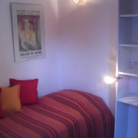 Apartment Sleeps 4 Wifi Cannes