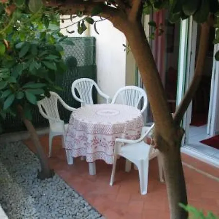 Apartment Sleeps 4 Wifi *
