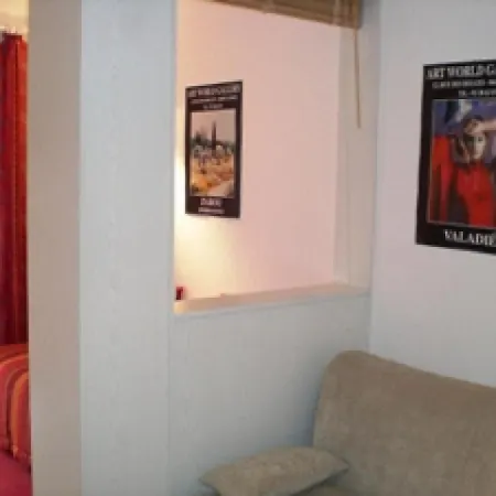 Sleeps 4 Wifi Apartment Cannes