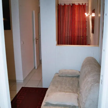 Sleeps 4 Wifi Cannes